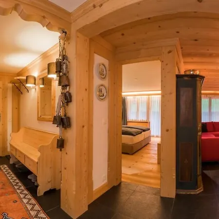 شقة Les Silenes Appartement-fewo- Dusche Oder Bad- Wc 6-bettwohnung By Interhome