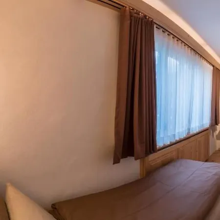 Les Silenes Appartement-fewo- Dusche Oder Bad- Wc 6-bettwohnung By Interhome Daire