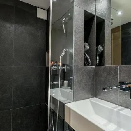 Les Silenes Appartement-fewo- Dusche Oder Bad- Wc 6-bettwohnung By Interhome Apartamento Gstaad